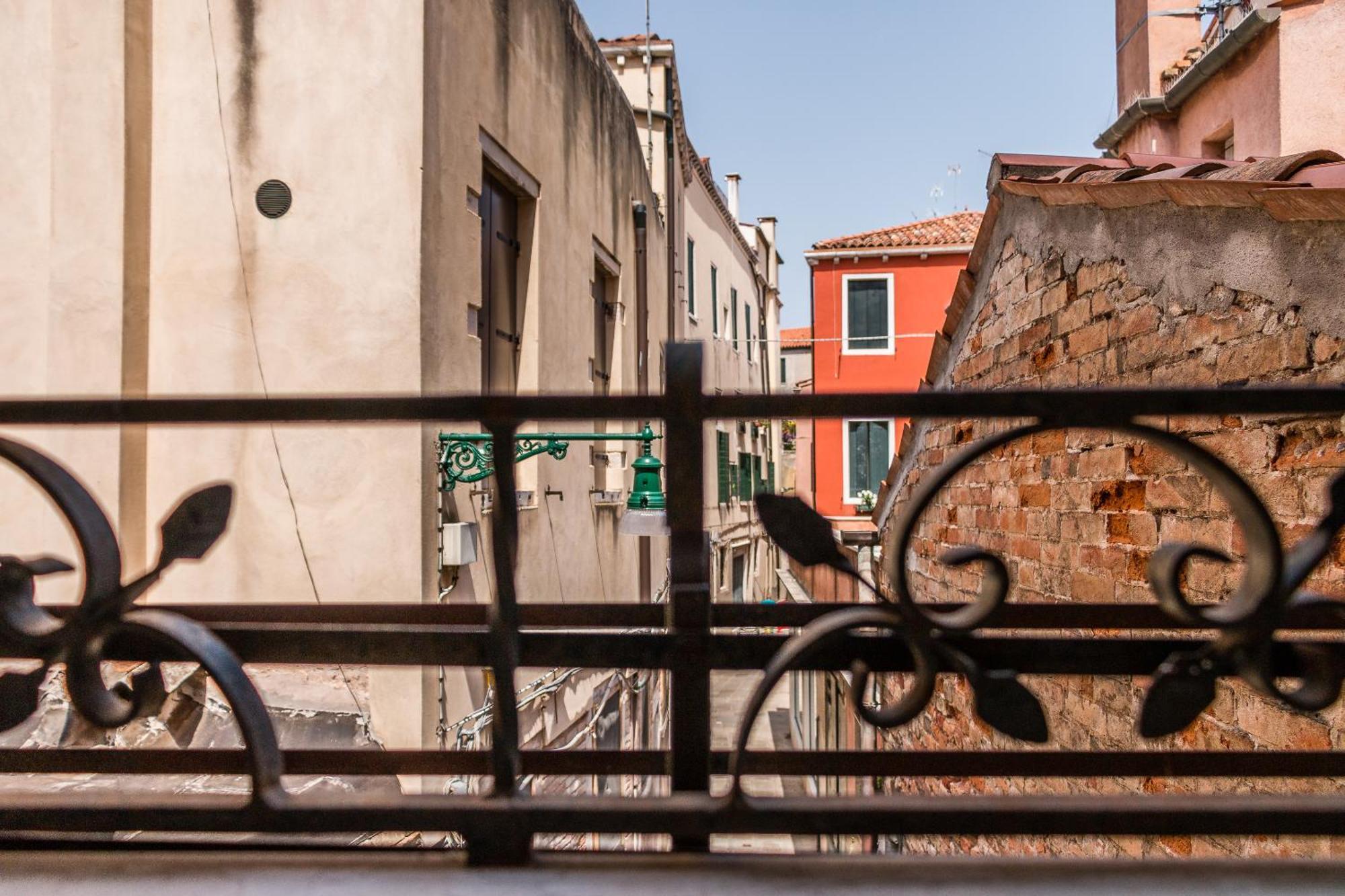 Doge'S Mirror & Stair @Frari Lejlighed Venedig Værelse billede